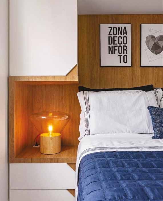 Ambiente decorado com quadros DePoster e Moderna Quadros